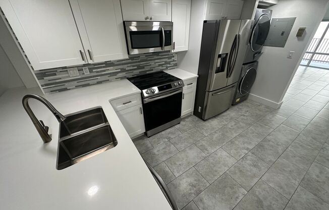 1 bed, 1 bath, $1,800, Unit Unit 416