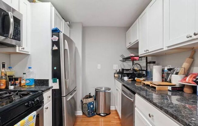 1 bed, 1 bath, $1,400, Unit Unit B