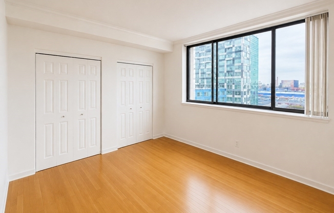 2 beds, 2 baths, 977 sqft, $3,900, Unit 702