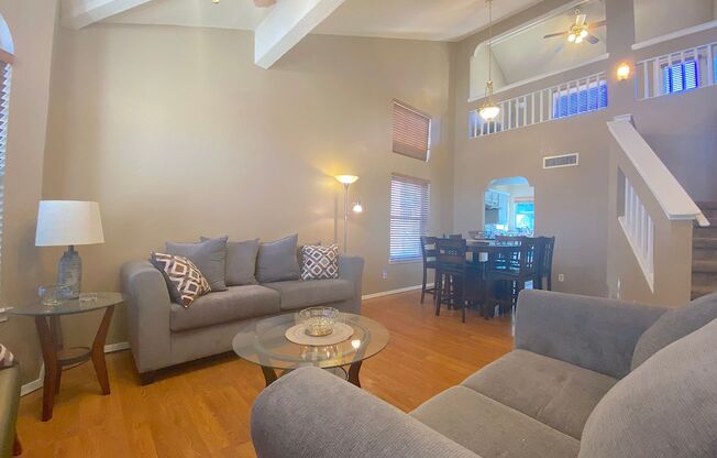 East El Paso 3 bed Refrig A/C w/Loft!