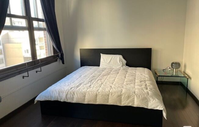 1 bed, 1 bath, 1,380 sqft, $4,350, Unit 703