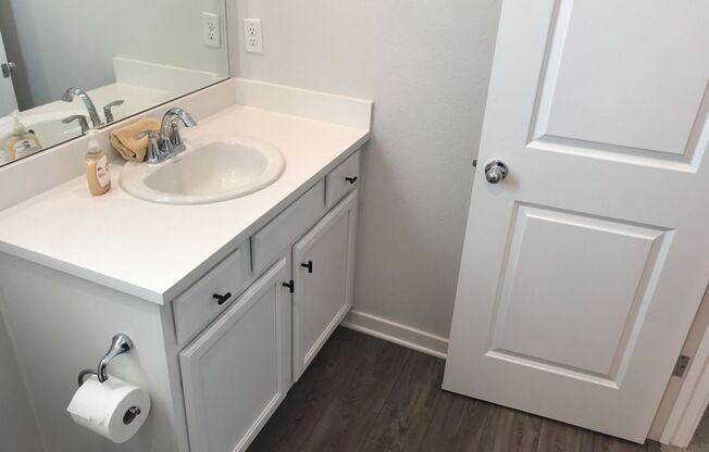 3 beds, 2.5 baths, $2,995, Unit # 65101