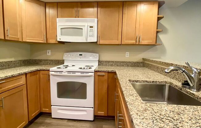 1 bed, 1 bath, 939 sqft, $2,195, Unit 101