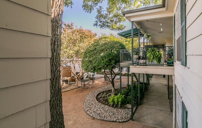 Bryce House Apartments Located in the Cultural District!