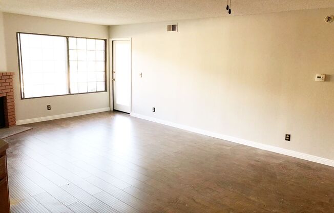 2 bedroom 2 bathrooms Available NOW