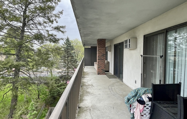 382 MASSACHUSETTS AVE