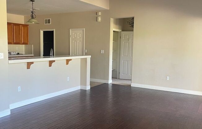 11916 GRECIAN LAUREL DR