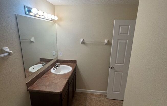 2 beds, 2.5 baths, $2,125, Unit UNIT 103