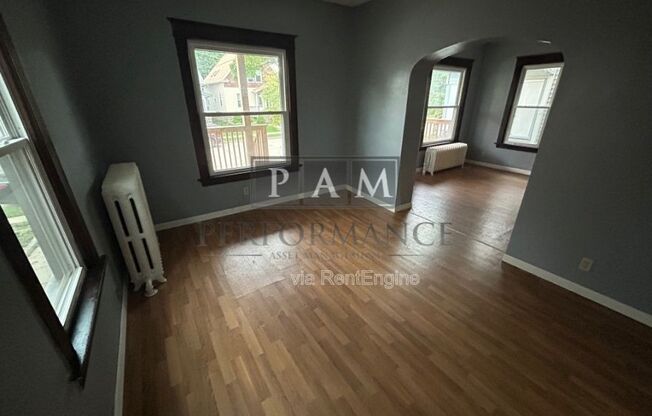 1213 S 72nd St