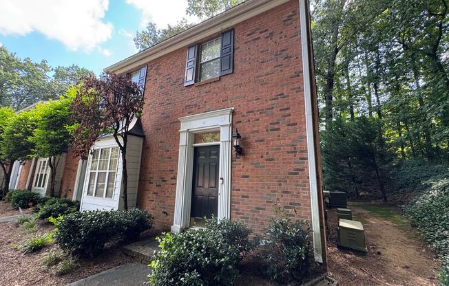 Nice Brick 2/2.5 Townhome in Atlanta- $2,750