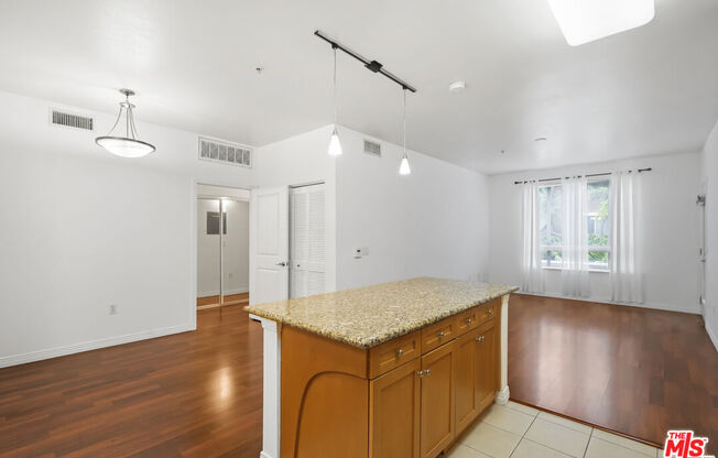 2 beds, 2 baths, 1,042 sqft, $3,100, Unit 115