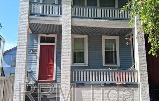 424 LONDON ST
