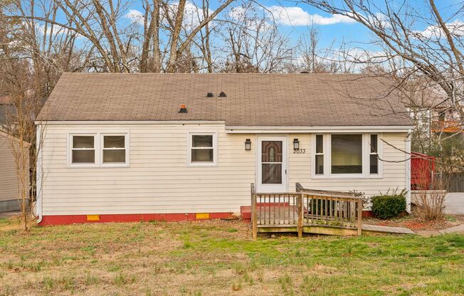 3 Bedroom Pet Friendly Home For Rent!