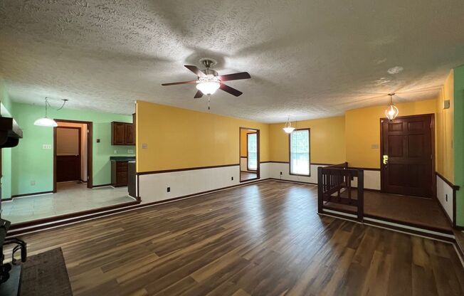 5624 Watersplash Lane- *Move-in Special: $350 pet fee waived! *