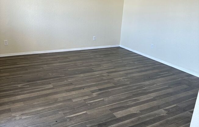 Adorable Fourplex near Los Altos Golf Course
