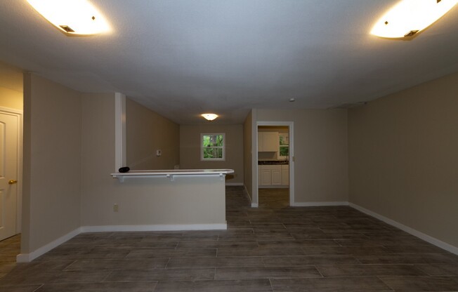 3 beds, 1 bath, $1,300