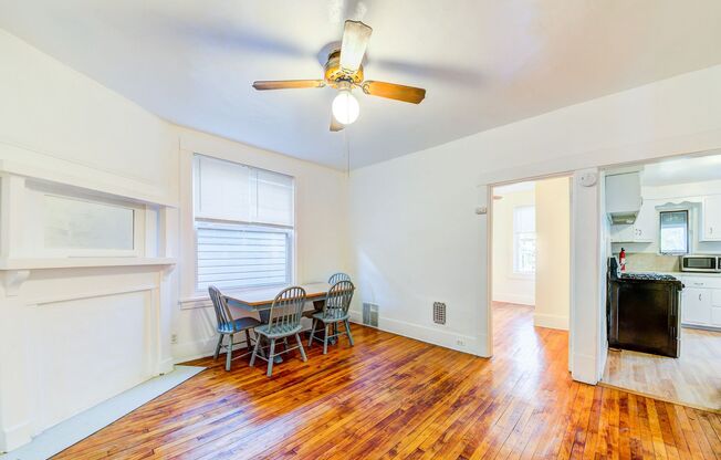 3 beds, 1 bath, $1,500, Unit Apt 2 (top)