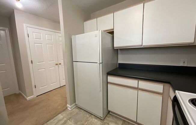 1 bed, 1 bath, 871 sqft, $1,225, Unit 2704-6