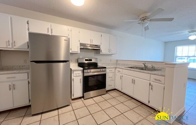 Cozy 2-Bedroom Home with Updated Kitchen in Gated Crestview Community