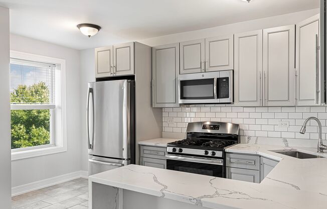 1 bed, 1 bath, 420 sqft, $1,750, Unit 601