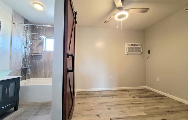 1 bed, 1 bath, 650 sqft, $1,200, Unit #17