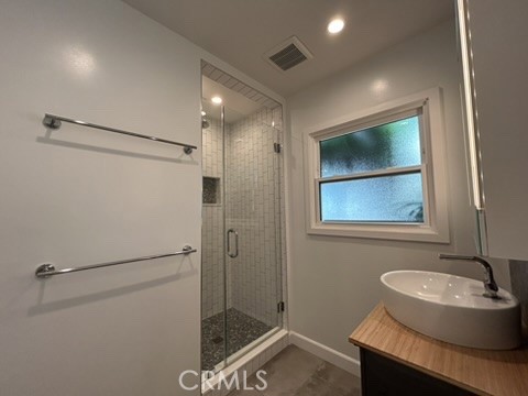 3 beds, 2 baths, 1,800 sqft, $4,600