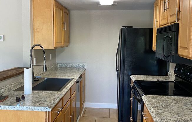 Charming townhome in Fountain Hills!!