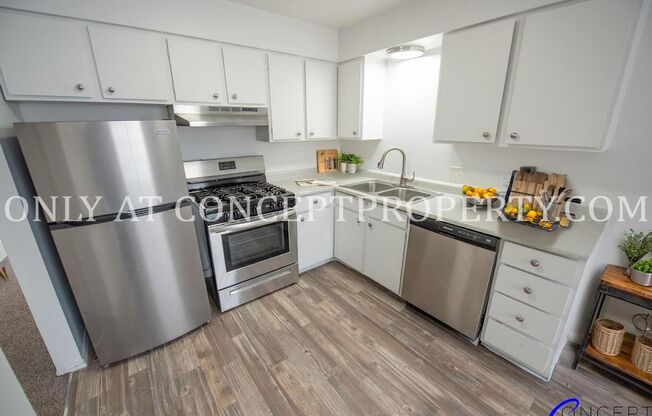 2 beds, 1 bath, 920 sqft, $1,299, Unit 30
