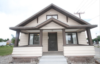 399 W. 17th St.