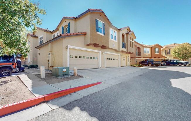 NEAR NORTH VALLEY 3 Bedroom 2 Bath with Garage VILLAS CONDOS