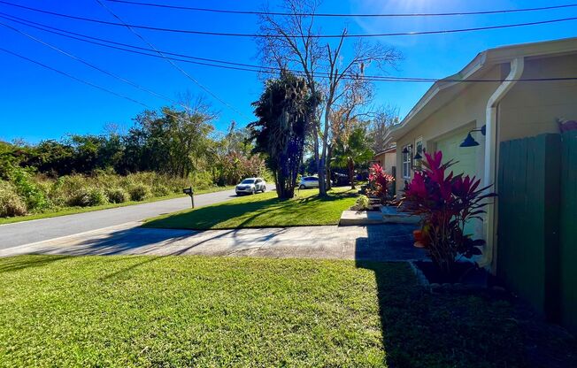 FOR RENT - 3/2 w/Garage 1232 Sasoon Ave