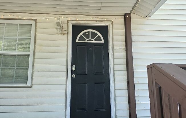 2412 CHAPEL AVE