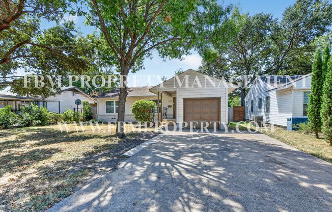 2358 Norwood Drive - Beautiful 3 Bedroom, 1 Bathroom Home in Dallas, TX!