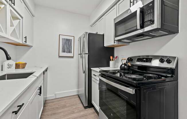 Kitchen Appliances at Park On Canal Apartments, Michigan