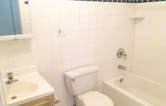 143 35 PERSHING CRES