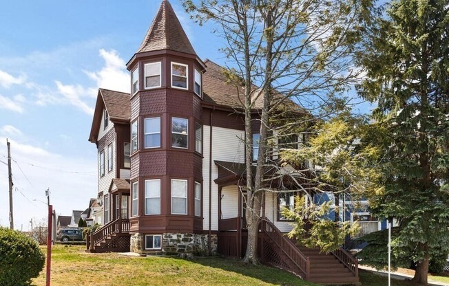 30 FRANCIS ST