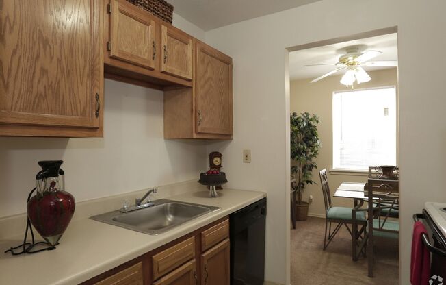 Ellacott Parkway Apartments