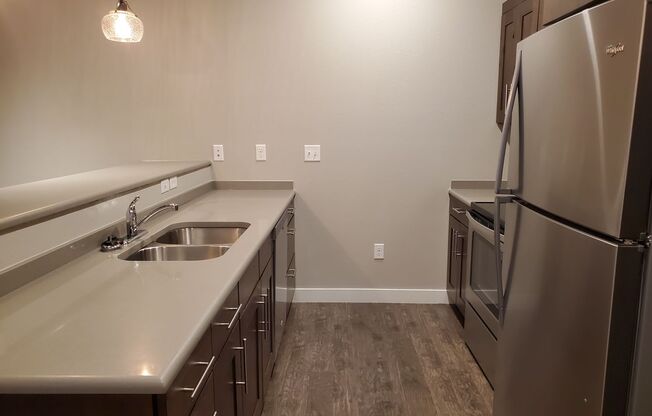 1 bed, 1 bath, $1,125, Unit 122