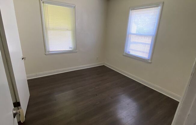 3 beds, 1 bath, $1,550