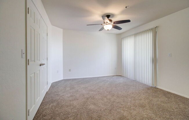 2 beds, 2 baths, 1,036 sqft, $1,600, Unit 284