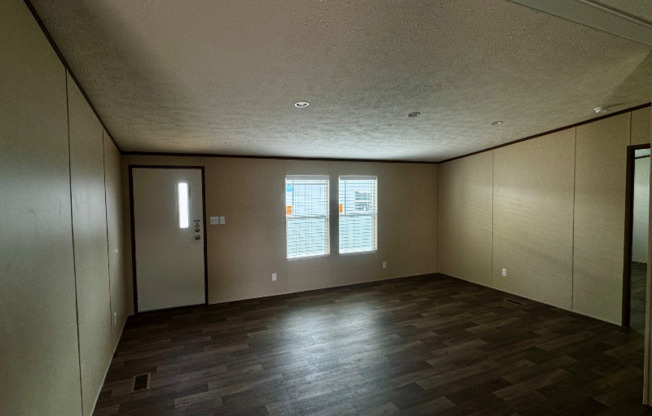 1106 MESQUITE DR