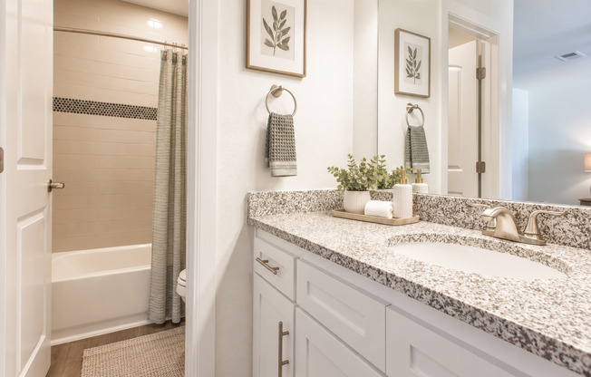 3 beds, 2.5 baths, 1,686 sqft, $1,574, Unit 1404