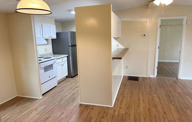 3 bed 2 bath in Downtown Lula