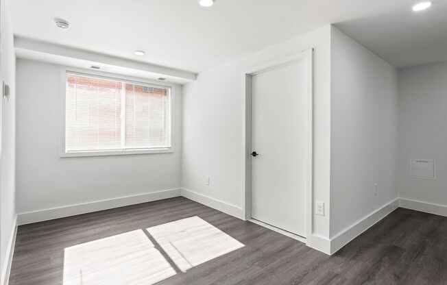 2 beds, 1 bath, 515 sqft, $2,800, Unit 1400-302