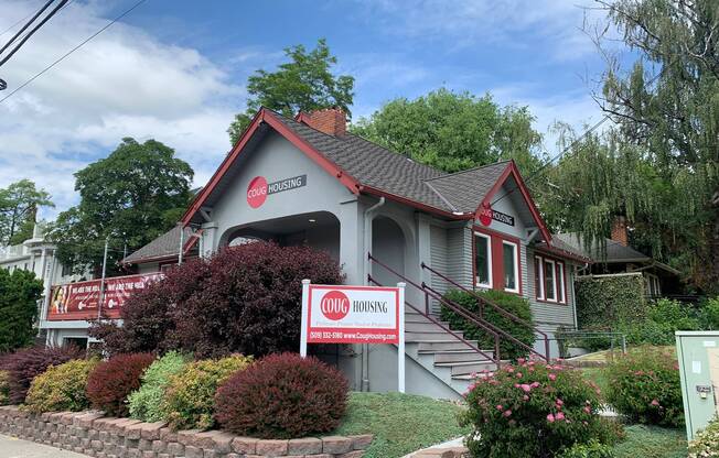 Coug Housing Leasing Center
