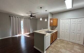 2 beds, 2 baths, $1,300, Unit # 1305