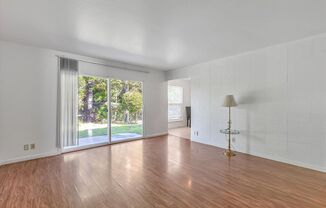 972 Ponderosa Ave