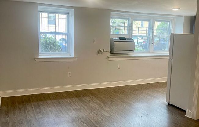 1 bed, 1 bath, 425 sqft, $1,095, Unit BA