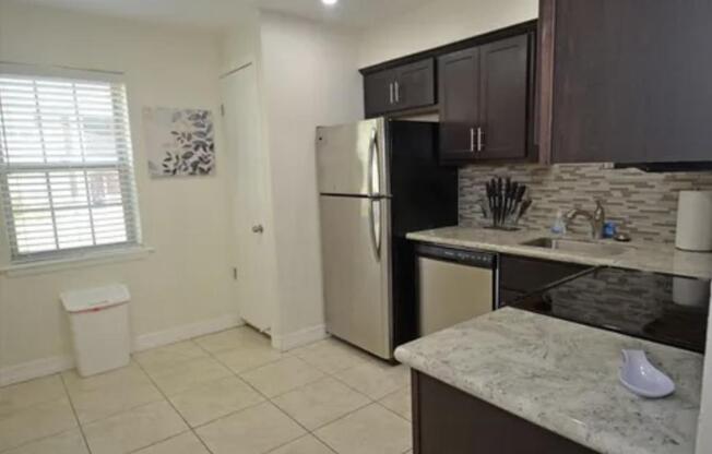 2 beds, 1 bath, $1,700