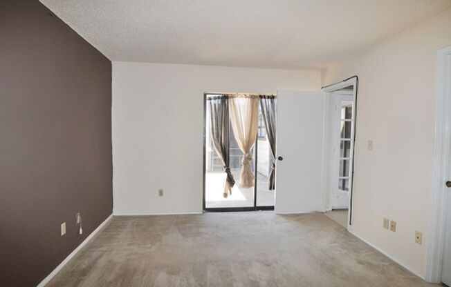 2 beds, 1.5 baths, $1,350